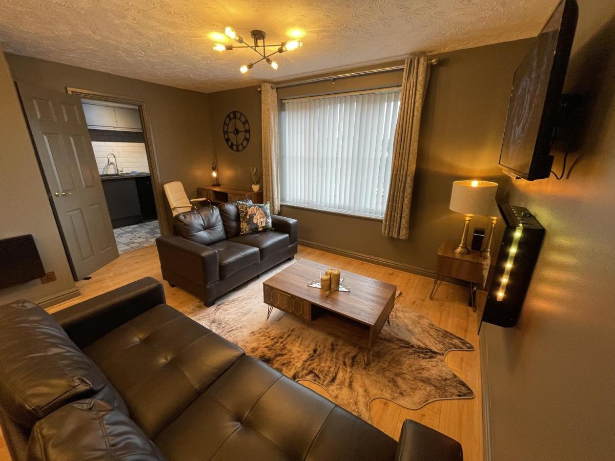 No24 - 2-Bed Boutique Apartment - Hosted By Hutch Lifestyle Leamington Spa Exterior photo